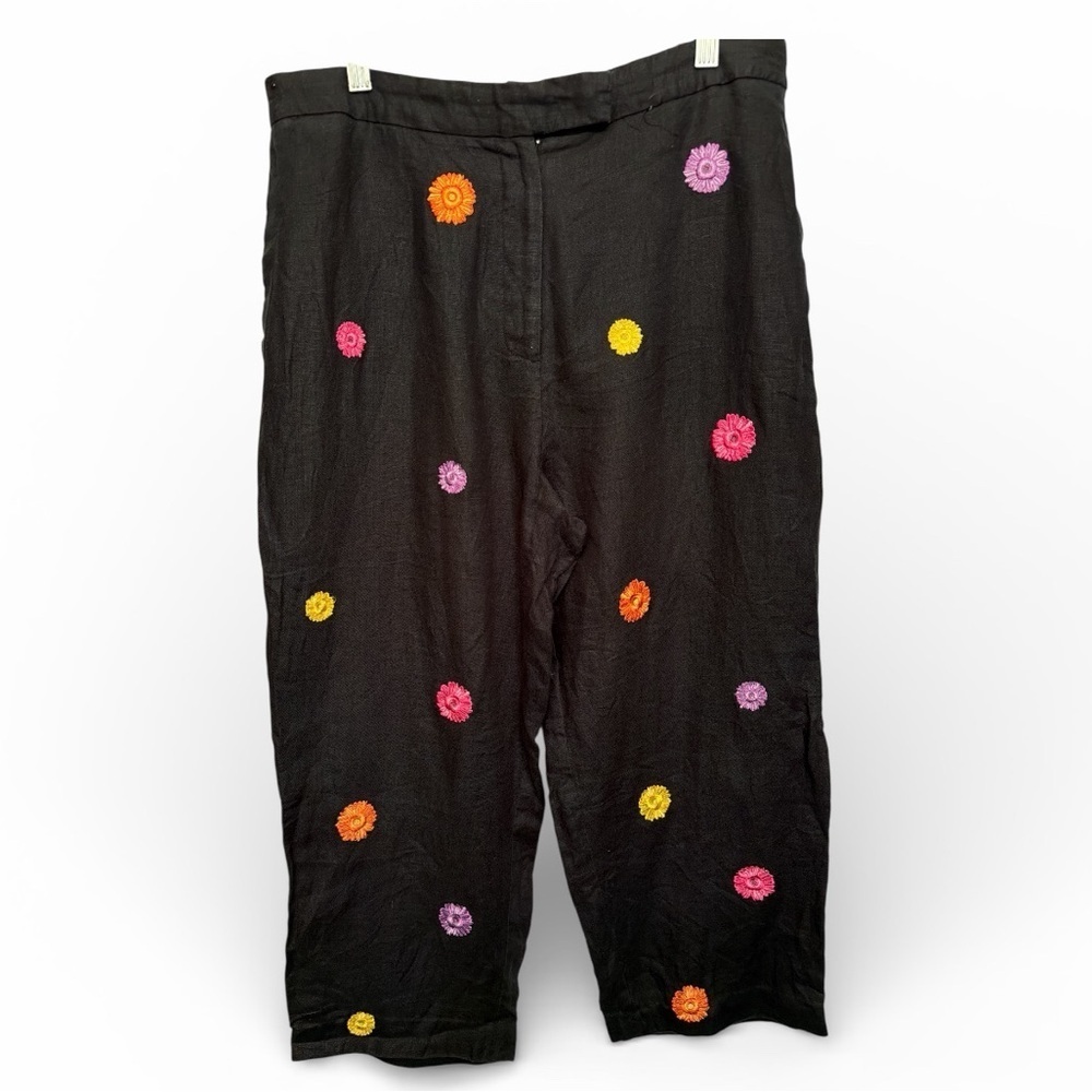 Deane & White Black Pants Colorful Floral Embroidery Linen Cropped